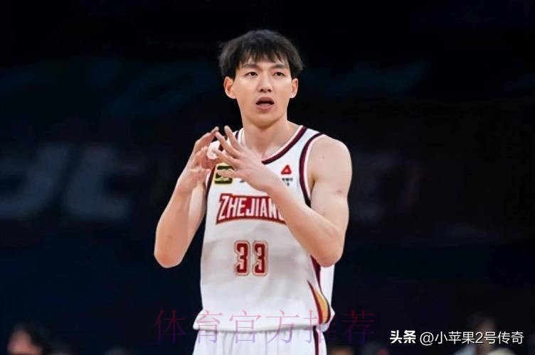 王睿泽三分线外手起刀落 吴前立刻还以颜色